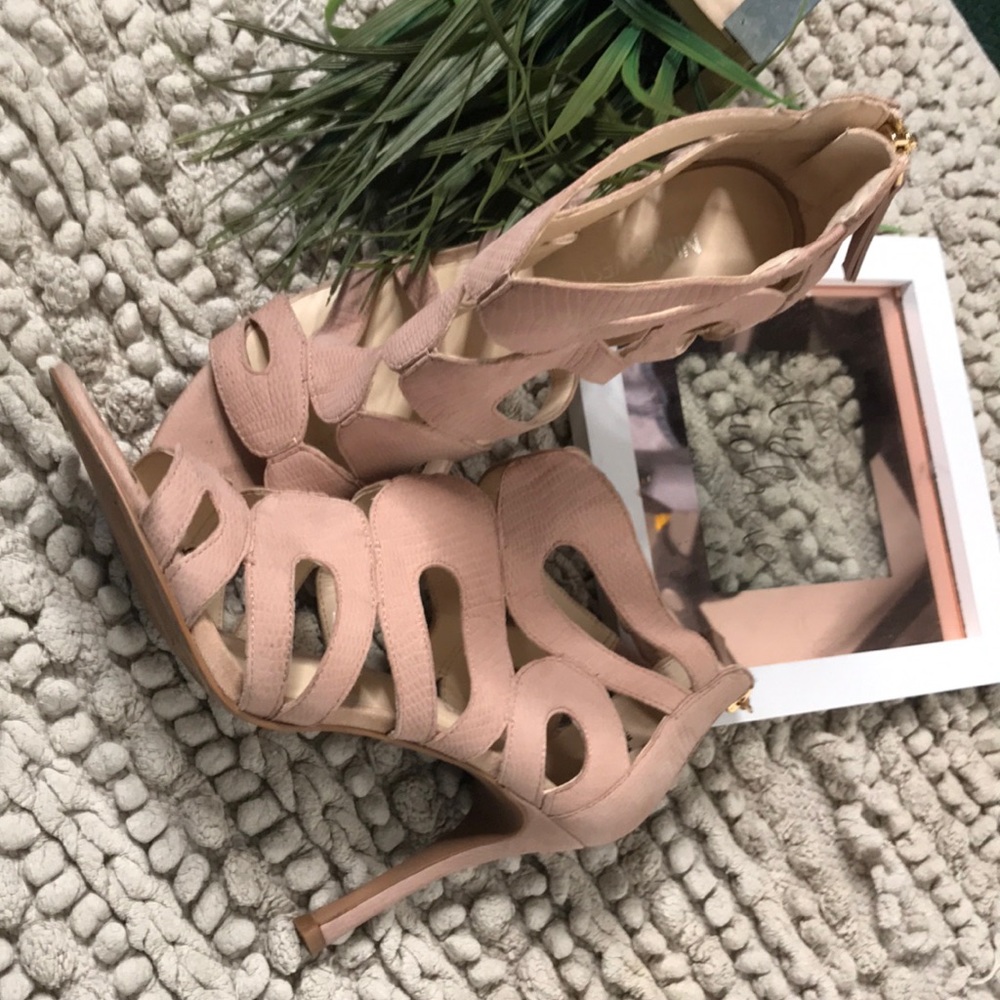 Nine West Heel